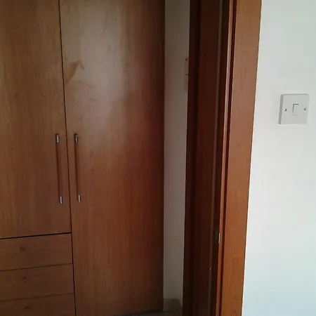 Artemis Karas Holidays * Paralímni