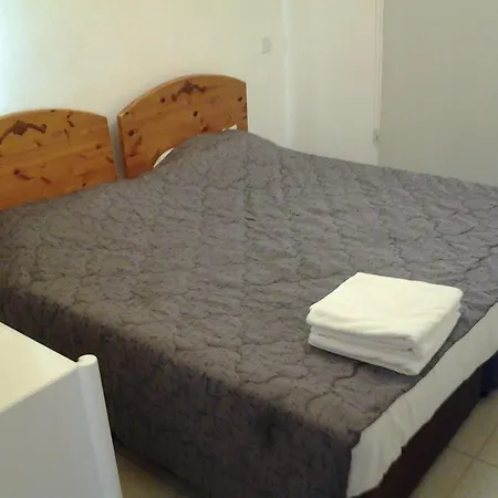 Artemis Karas Holidays Appartamento Paralimni