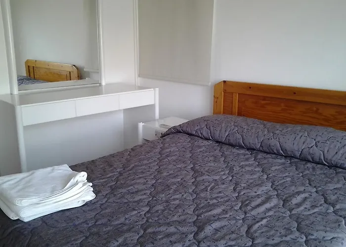 Artemis Karas Holidays Lägenhet Paralimni