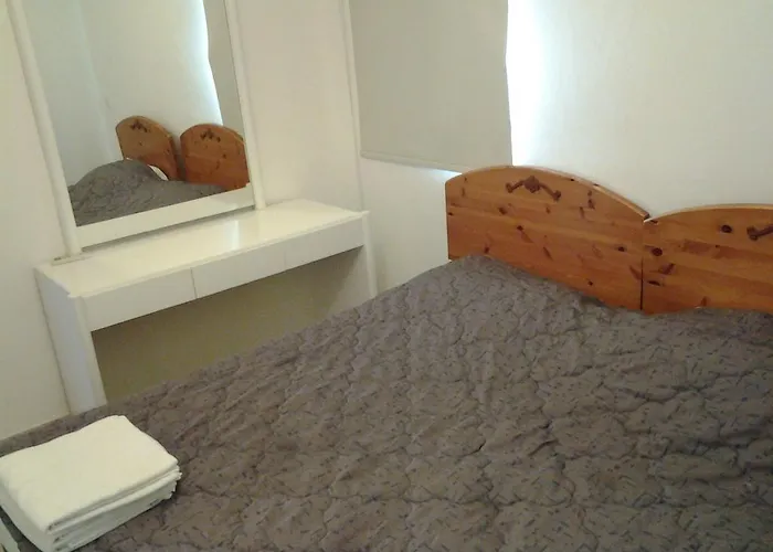 Artemis Karas Holidays * Paralimni